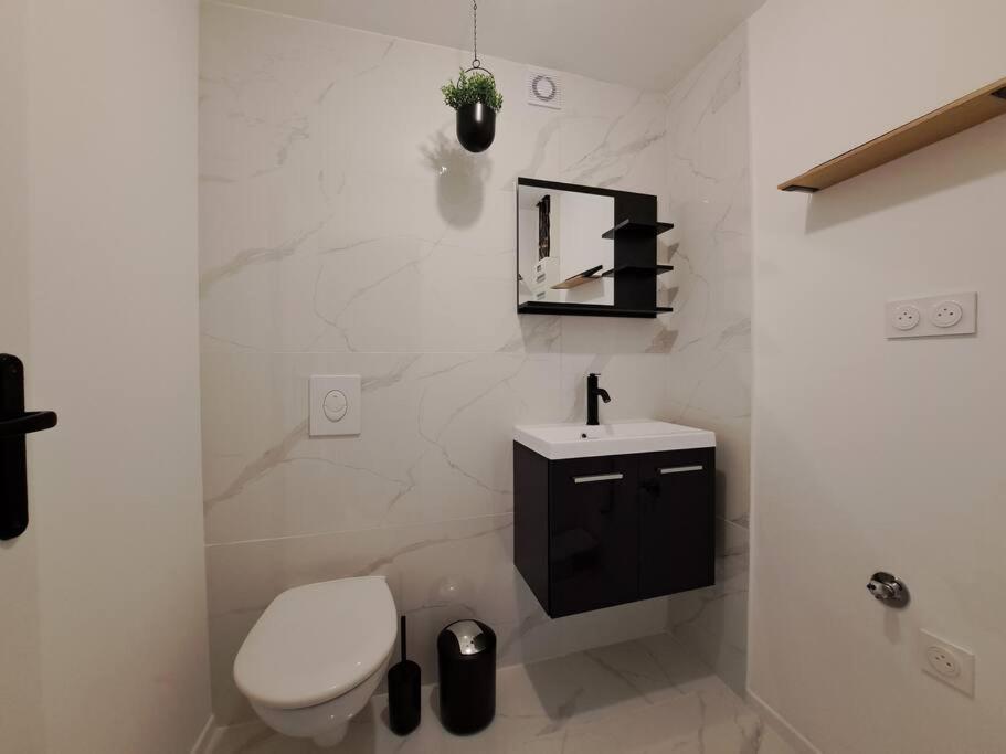 Appartement Camden - Exterieur Et Parking à Reims Extérieur photo