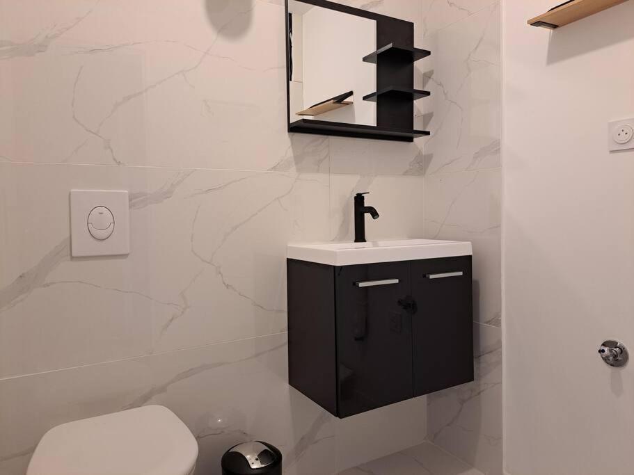 Appartement Camden - Exterieur Et Parking à Reims Extérieur photo
